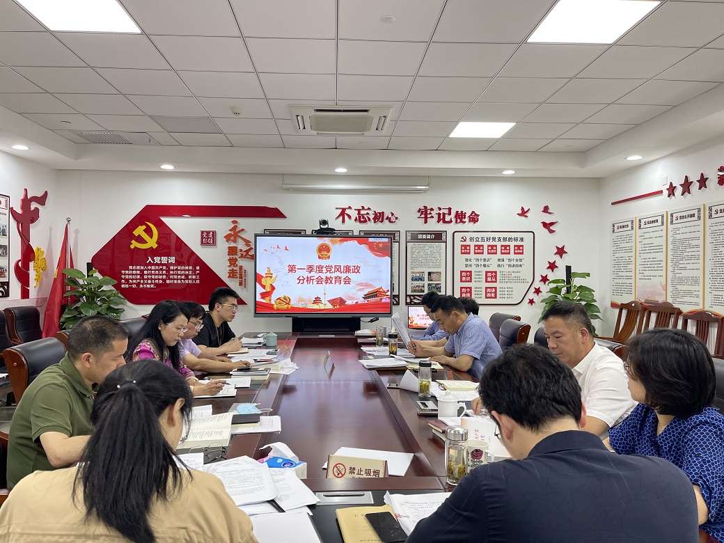 后台.jpg